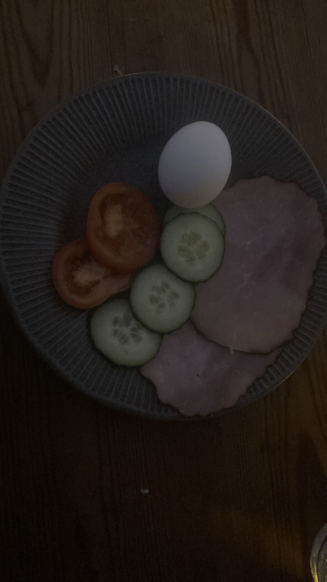 Ägg och skinktallrik