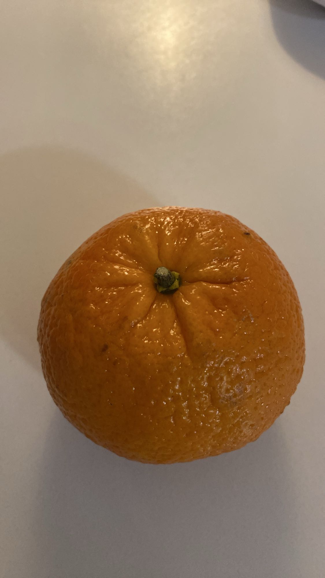 Mandarină întreagă