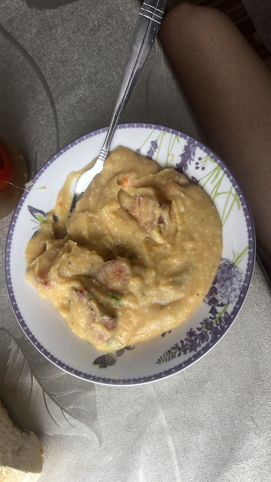 Piure cu carne afumată