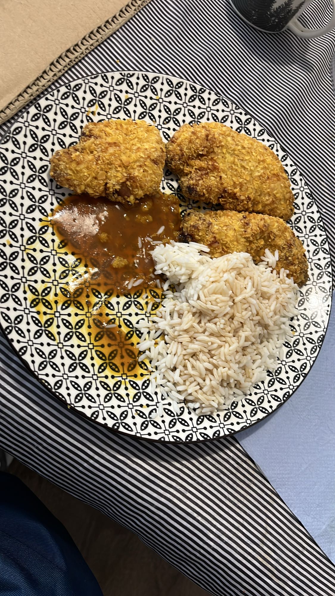 Панирано пиле с ориз