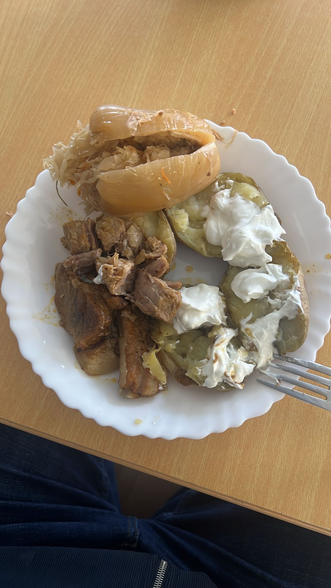 Cartofi cu smântână și carne