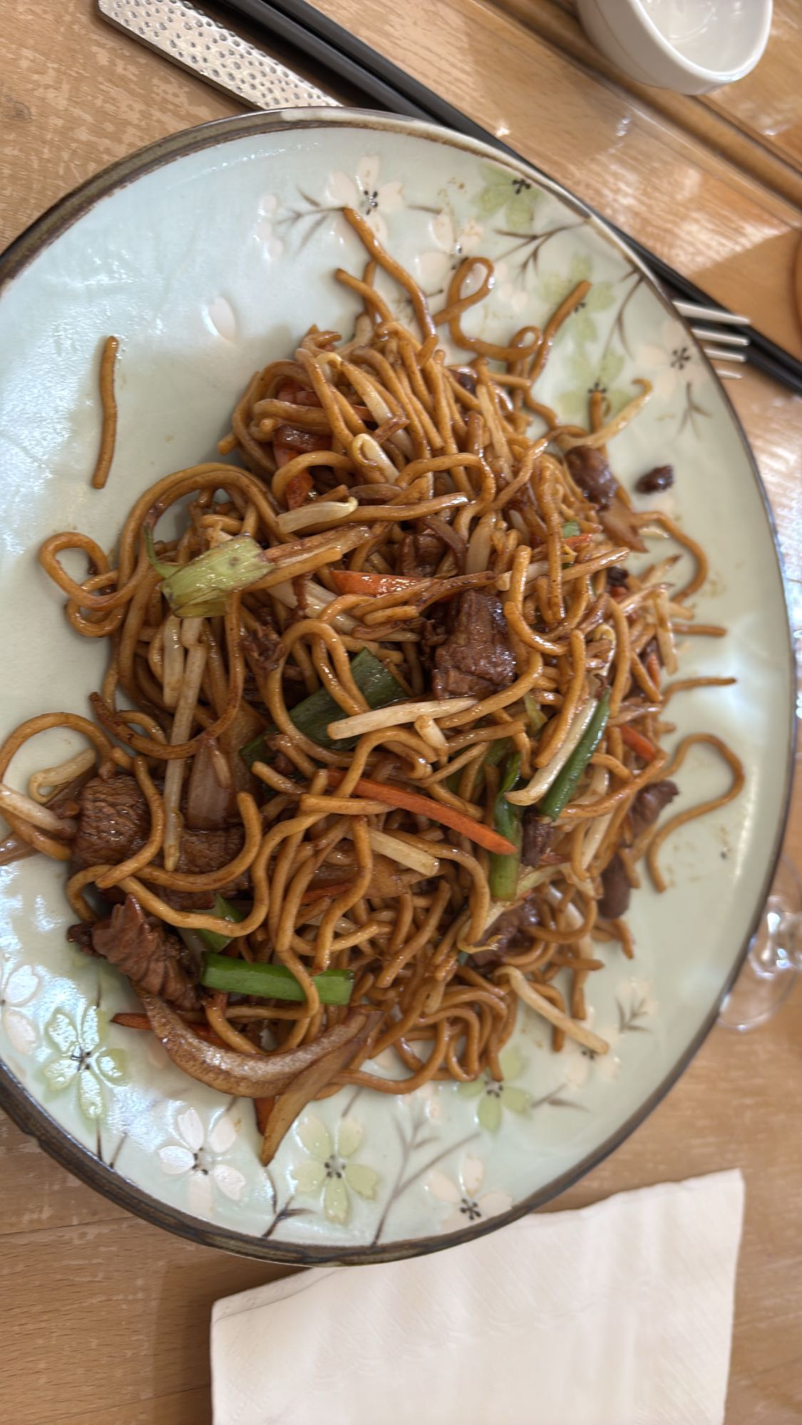 Nouilles sautées au bœuf