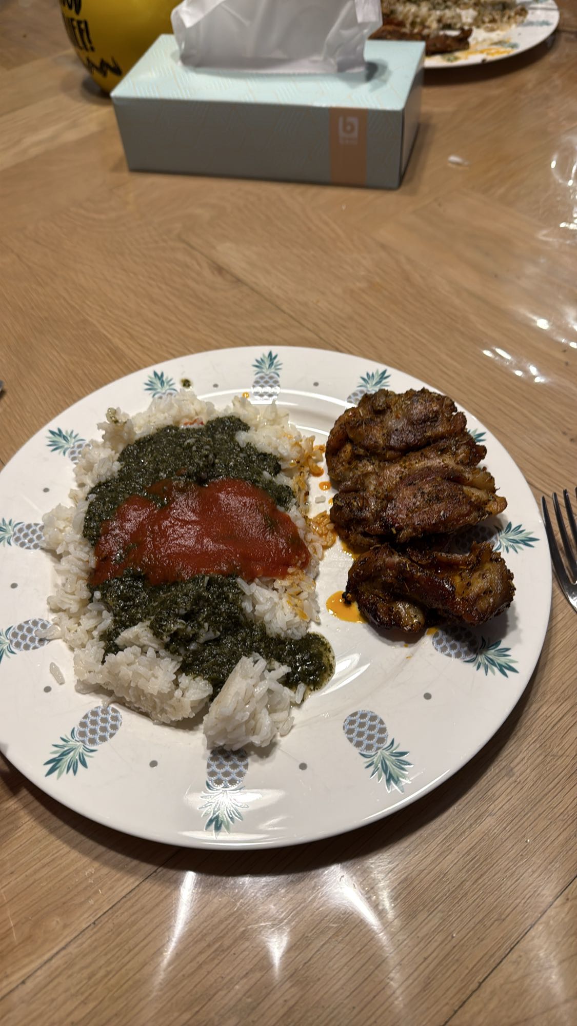 Rice with stew and chicken