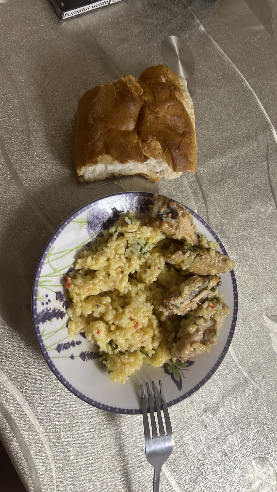 Orez cu pui și pâine