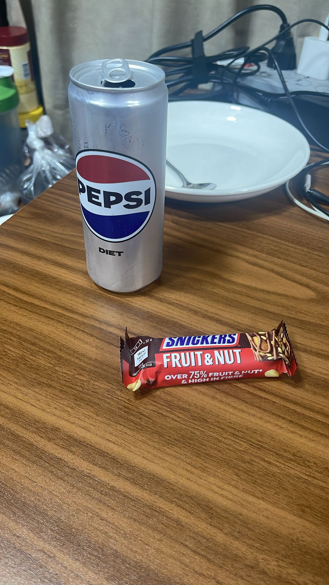 Snickers Fruit & Nut with Diet Pepsi