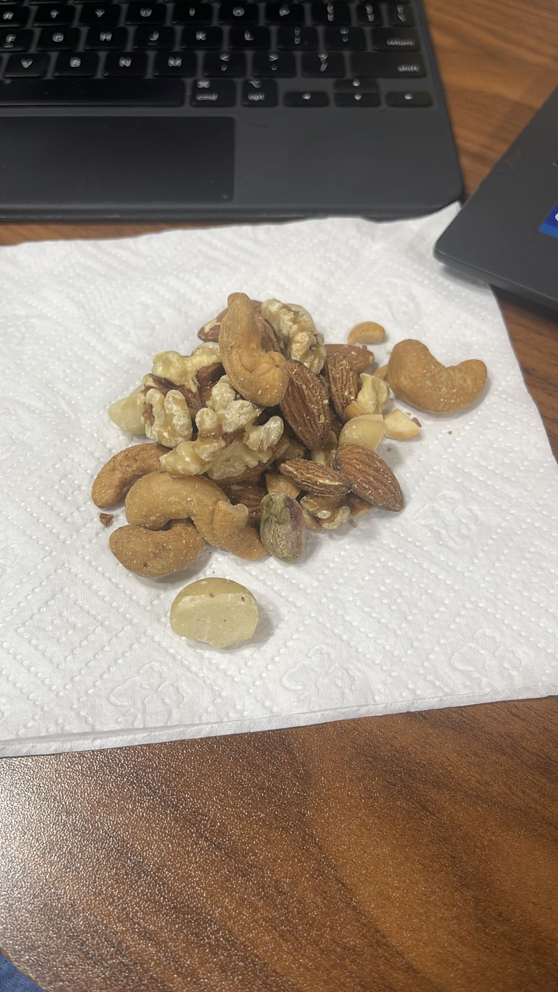 Mixed nuts snack