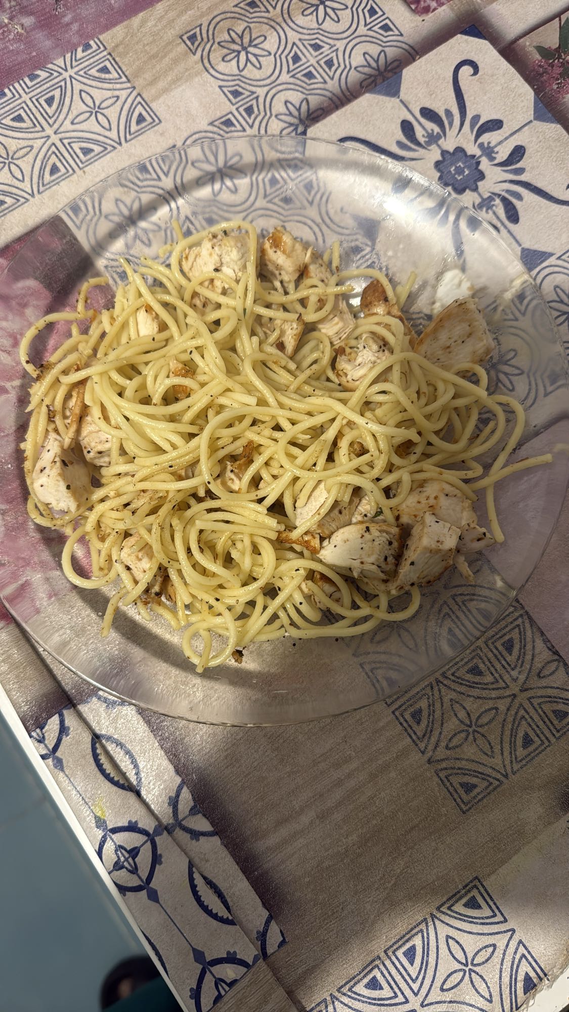 Espaguetis con pollo