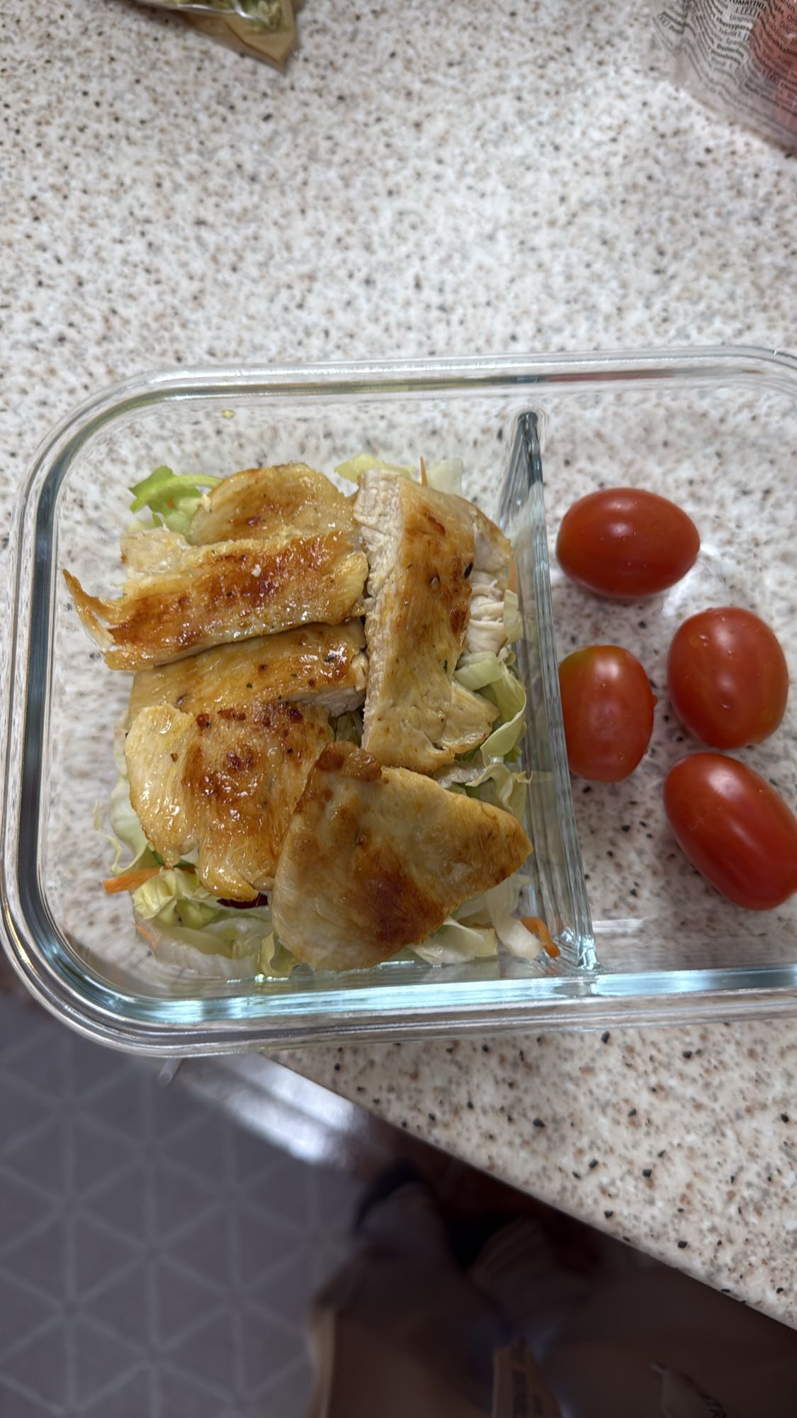 Kipfilet salade met tomaat