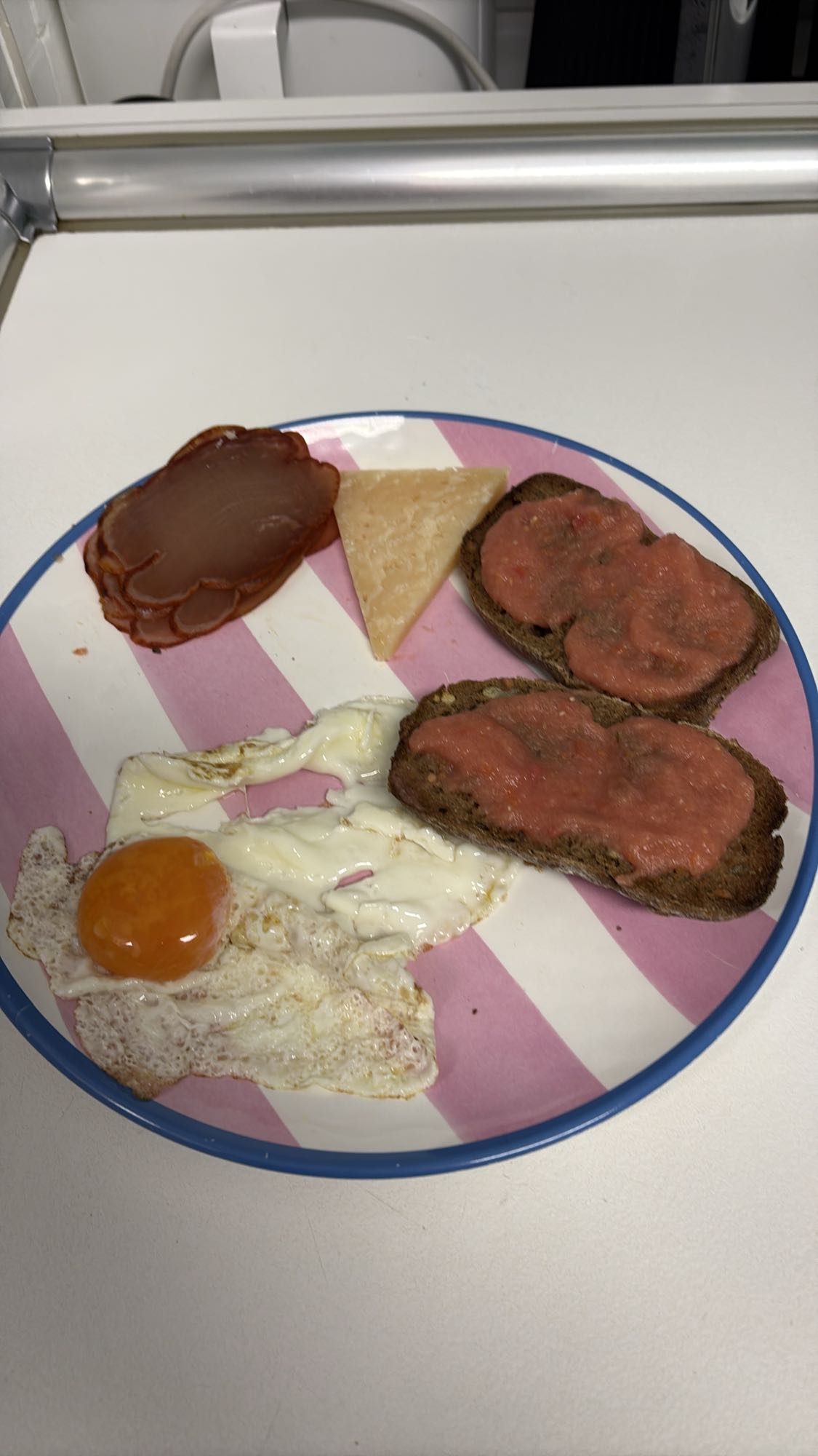 Desayuno mixto sencillo