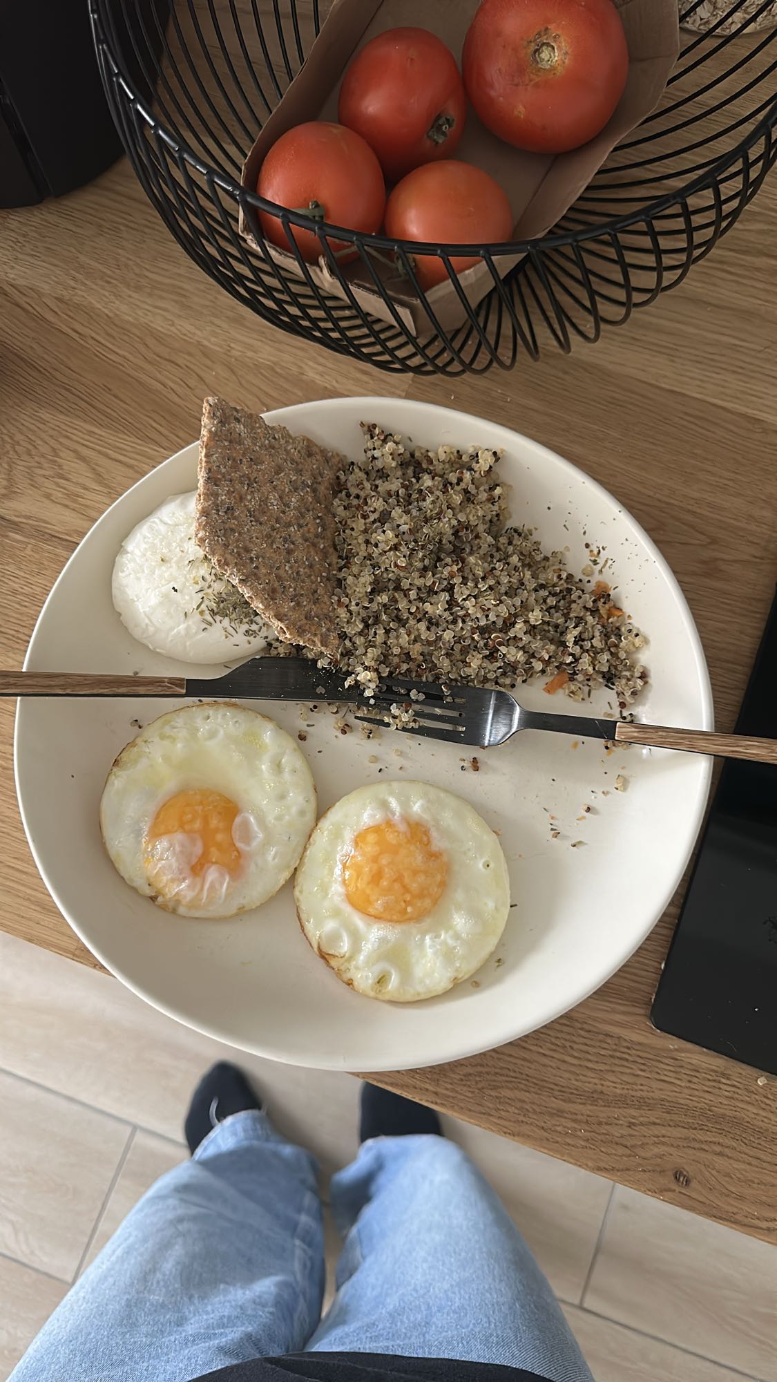 Petit-déjeuner quinoa œufs