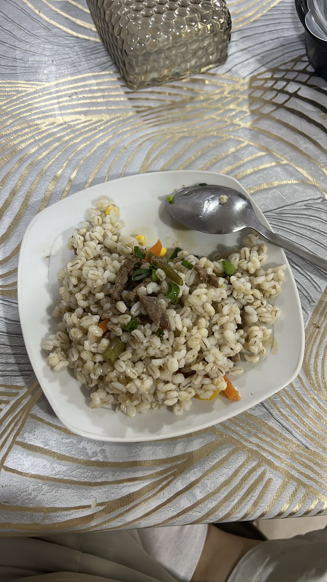 Перловка с говядиной и овощами