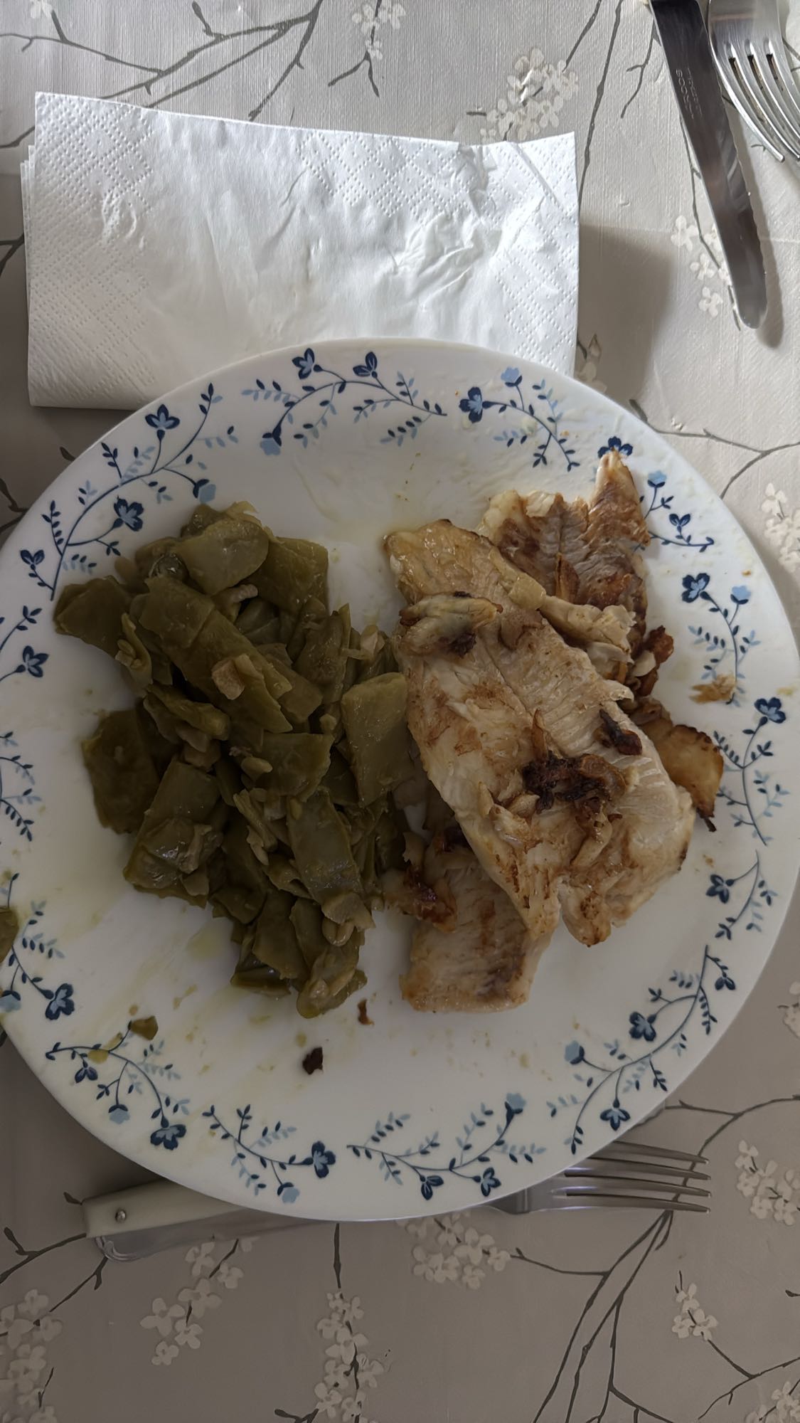 Pescado con nopales