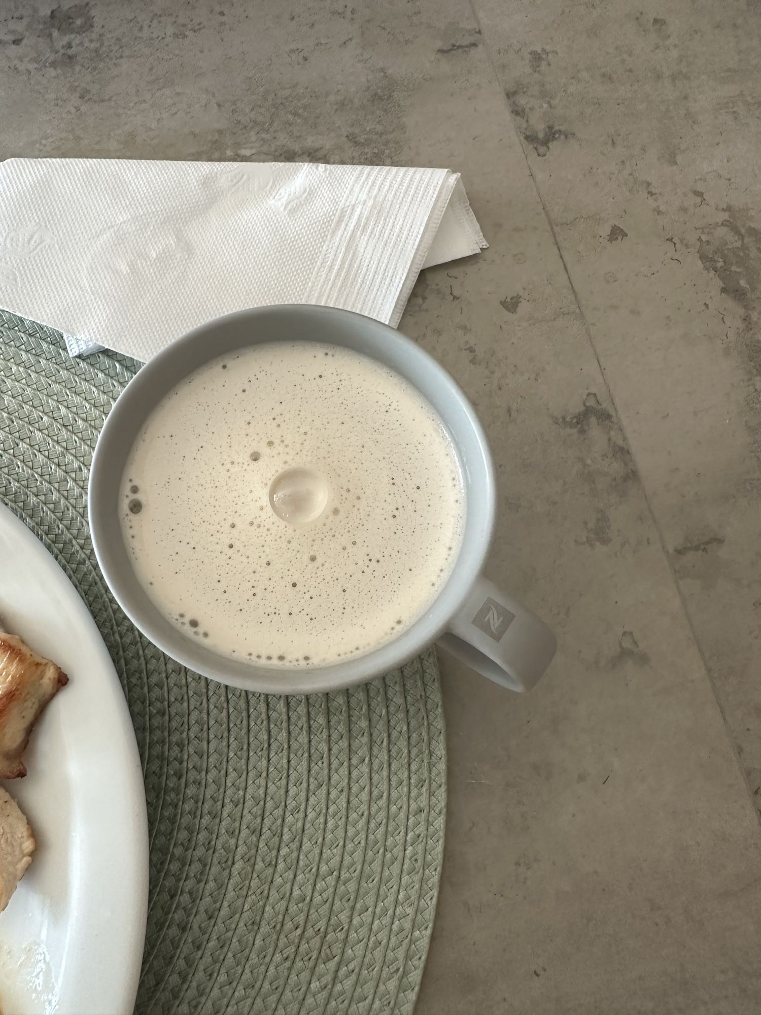 café con leche descremada