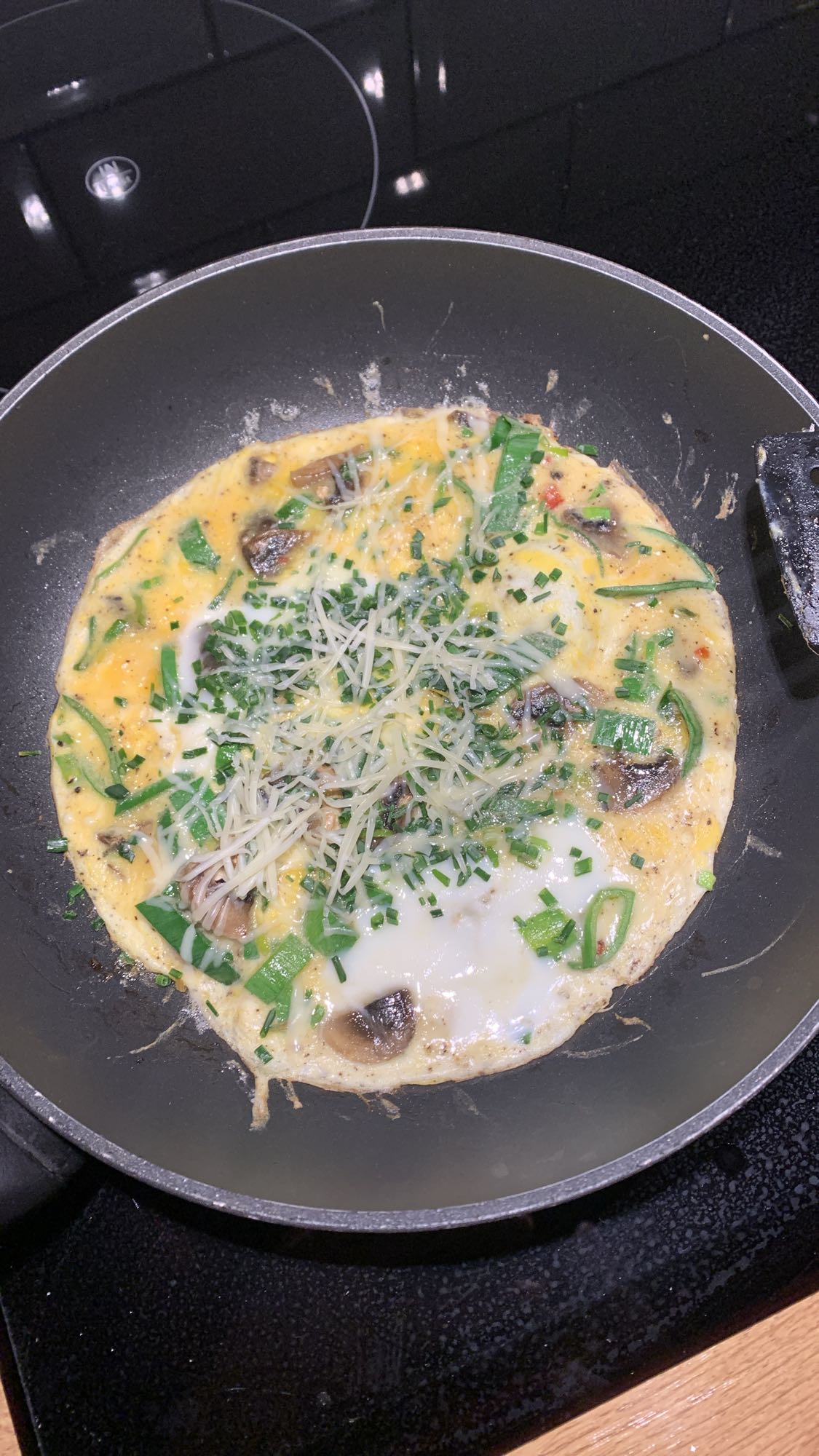 Svampomelett med ost