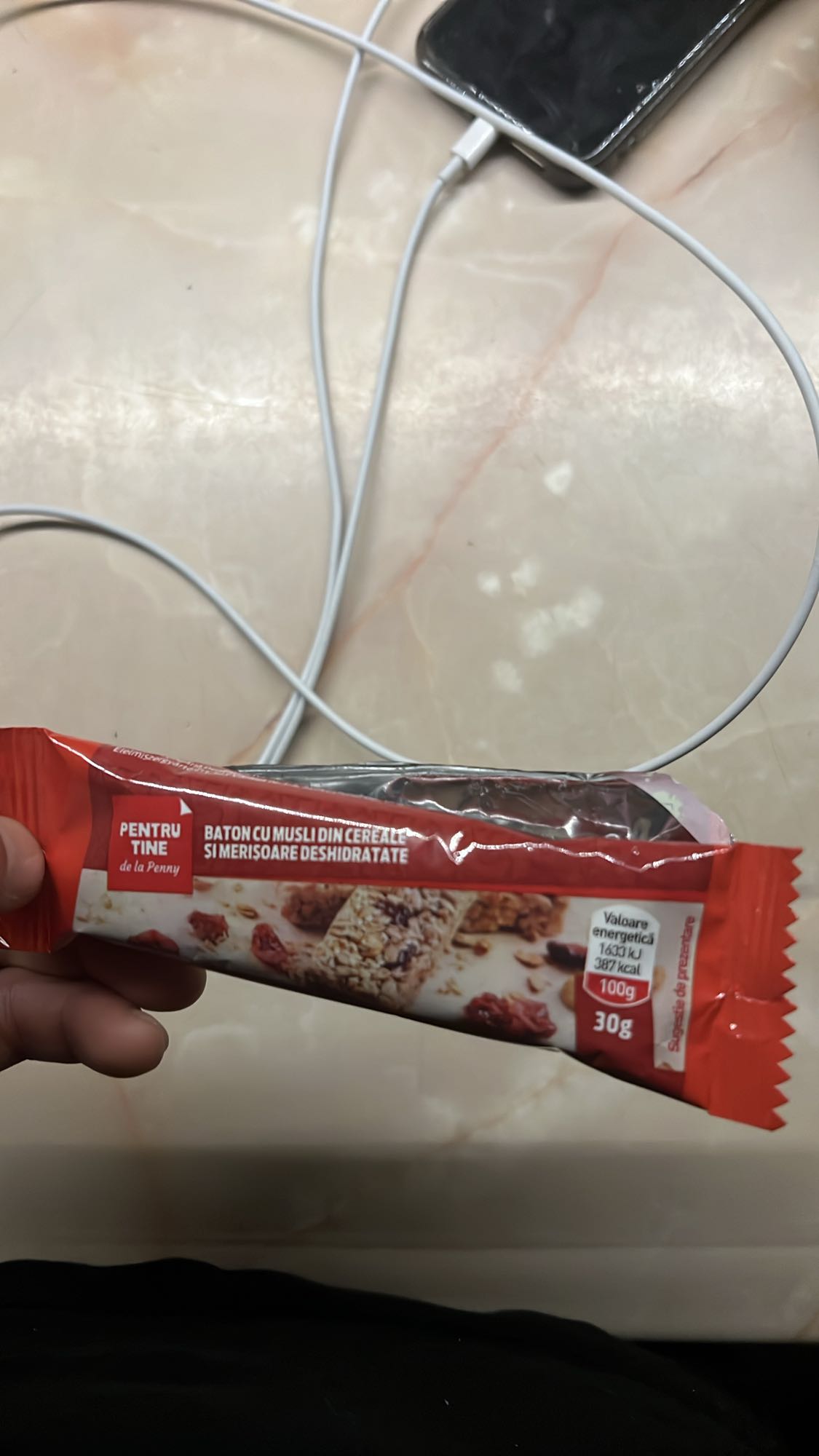 Baton musli cereale merișoare