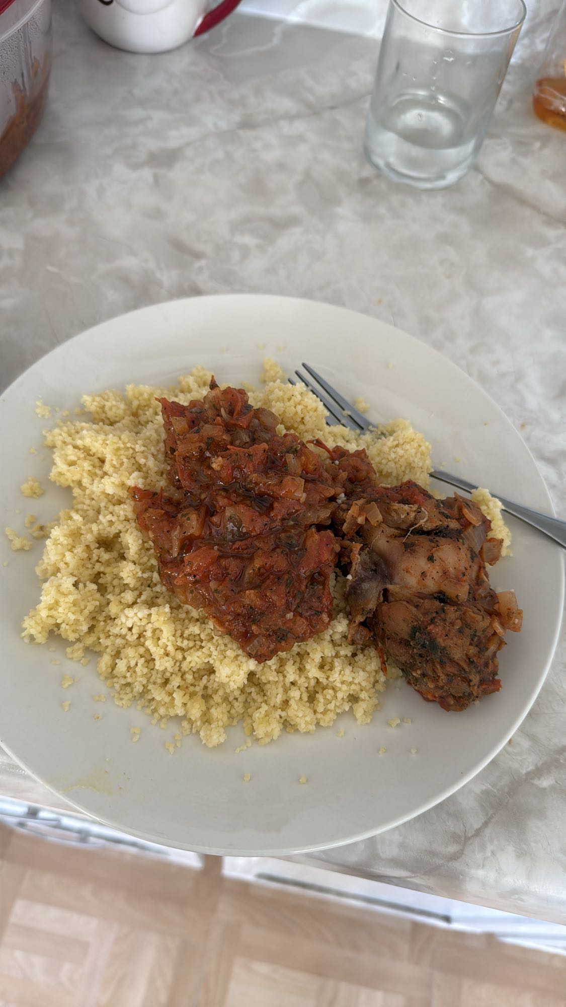 Couscous au poulet et sauce