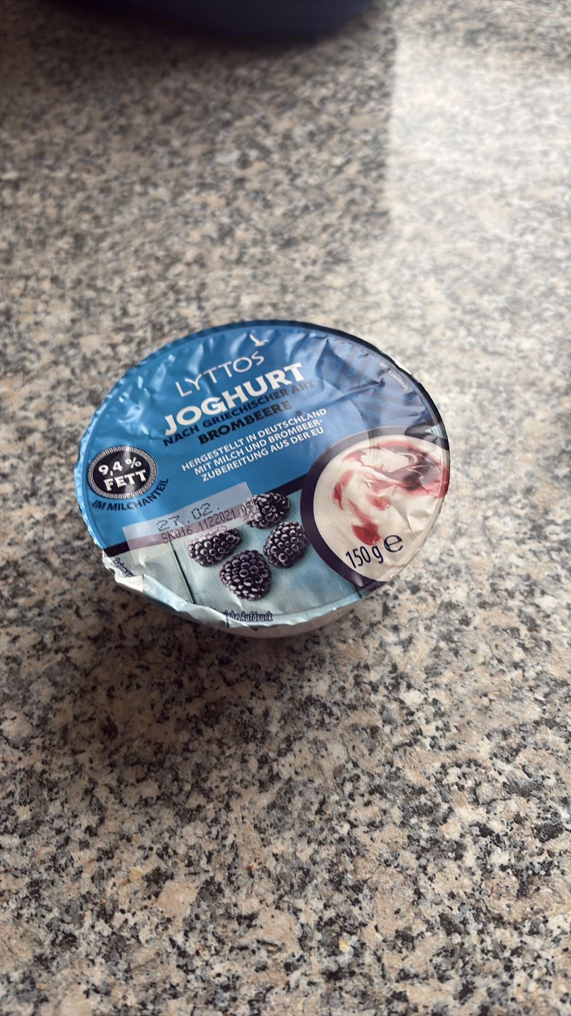 Joghurt Brombeere