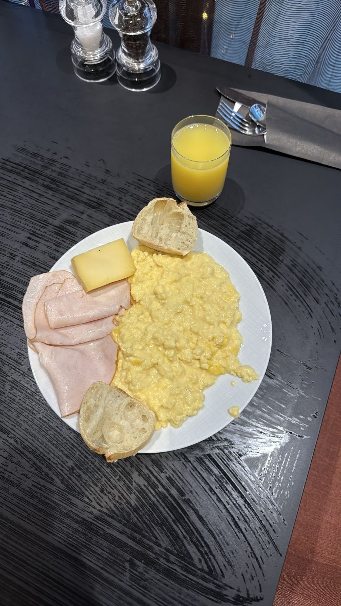 Scrambled eggs breakfast