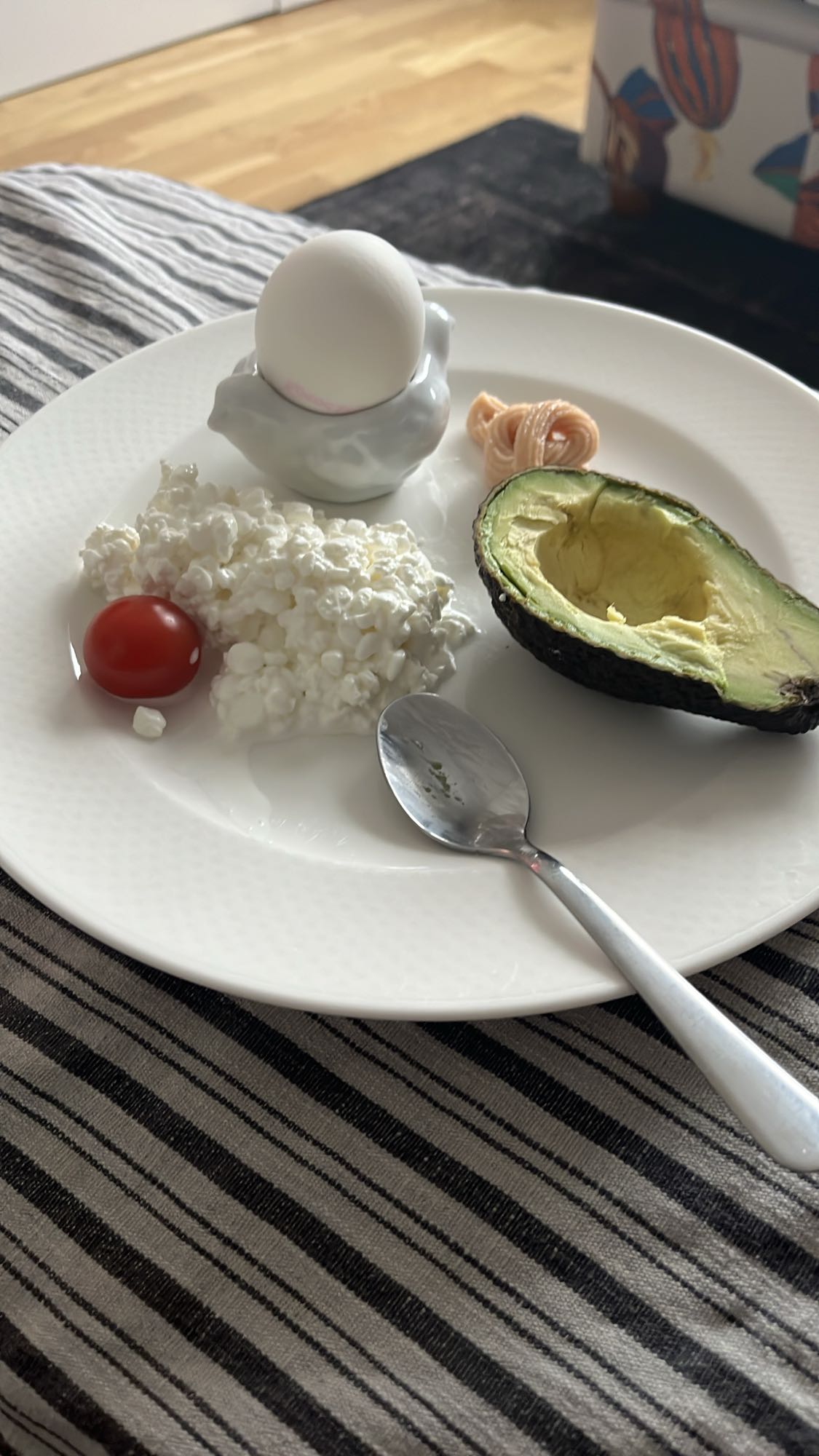 Proteinrik frukosttallrik