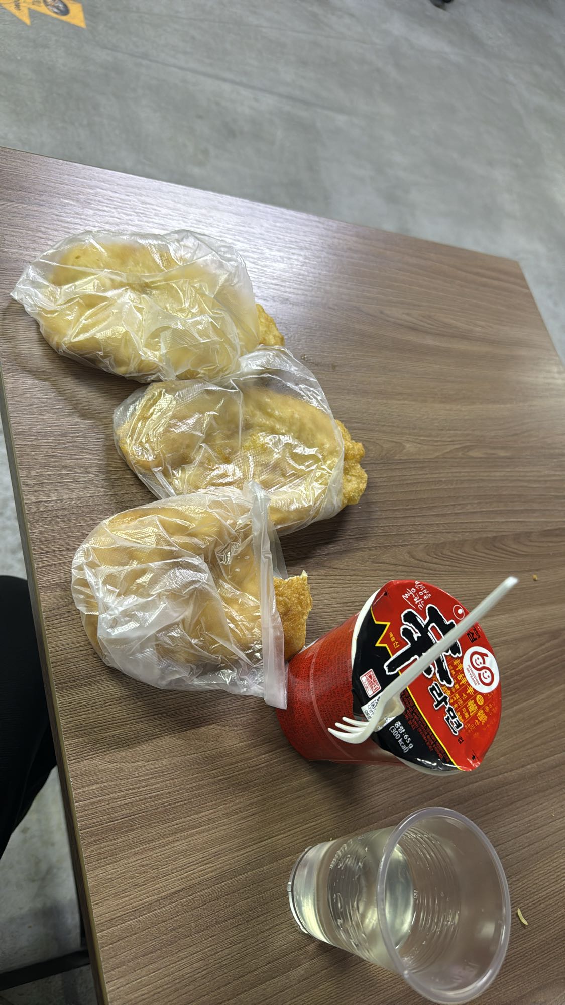 лапша и лепешки