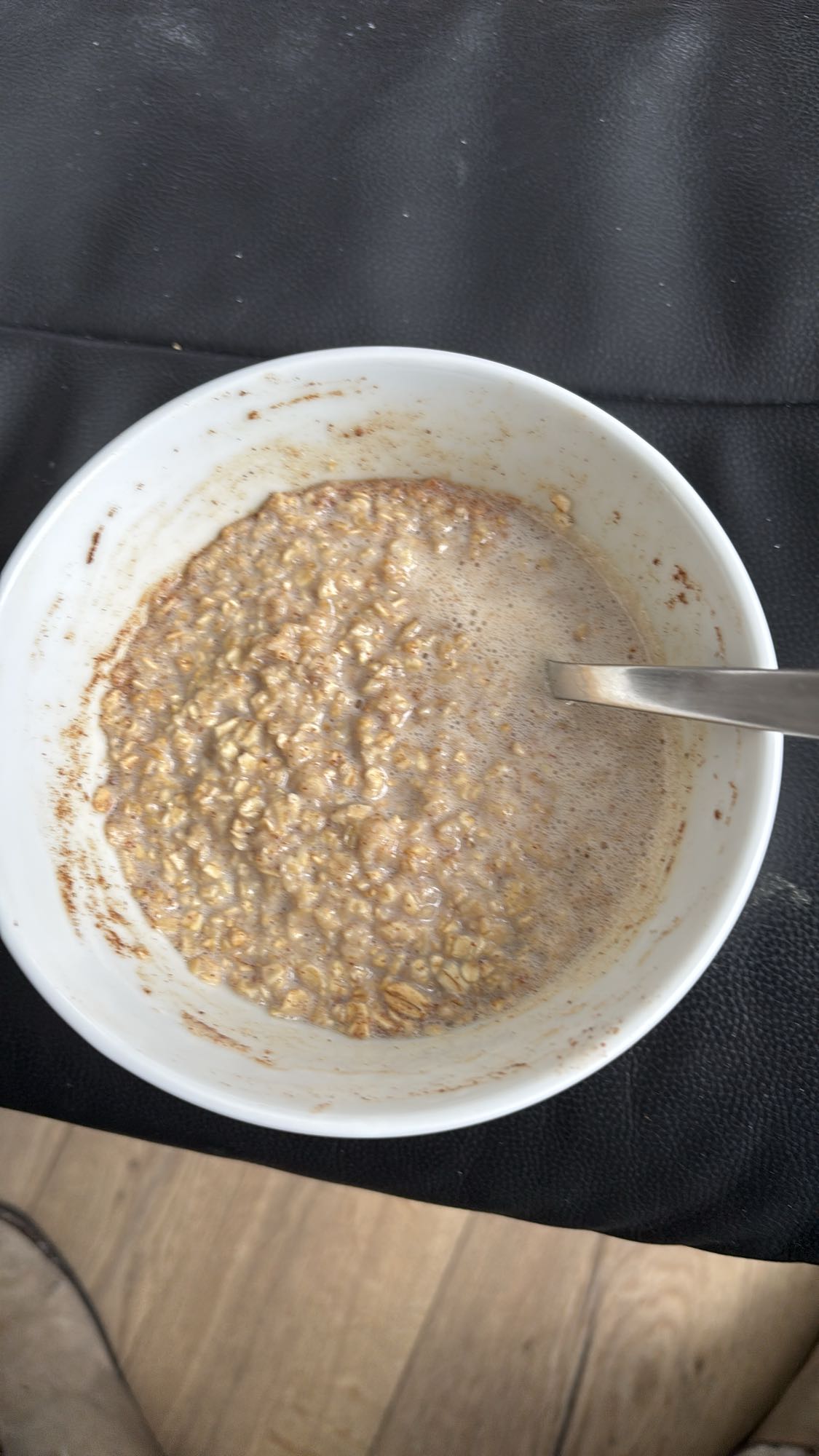 Havregrøt med proteinpulver og honning