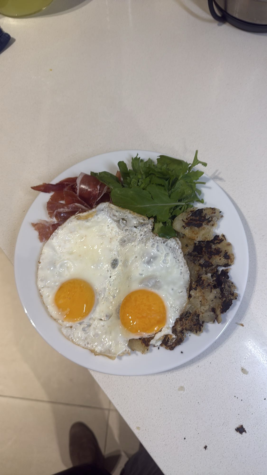 Eggs, ham, greens, potato