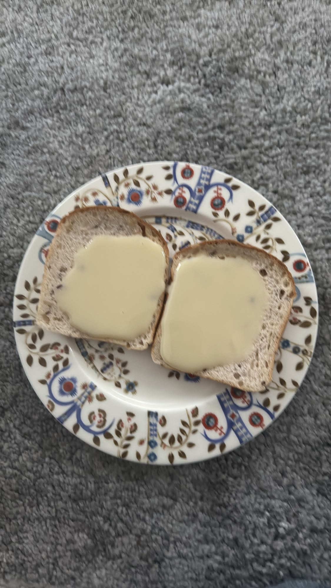 Bread with condensed milk