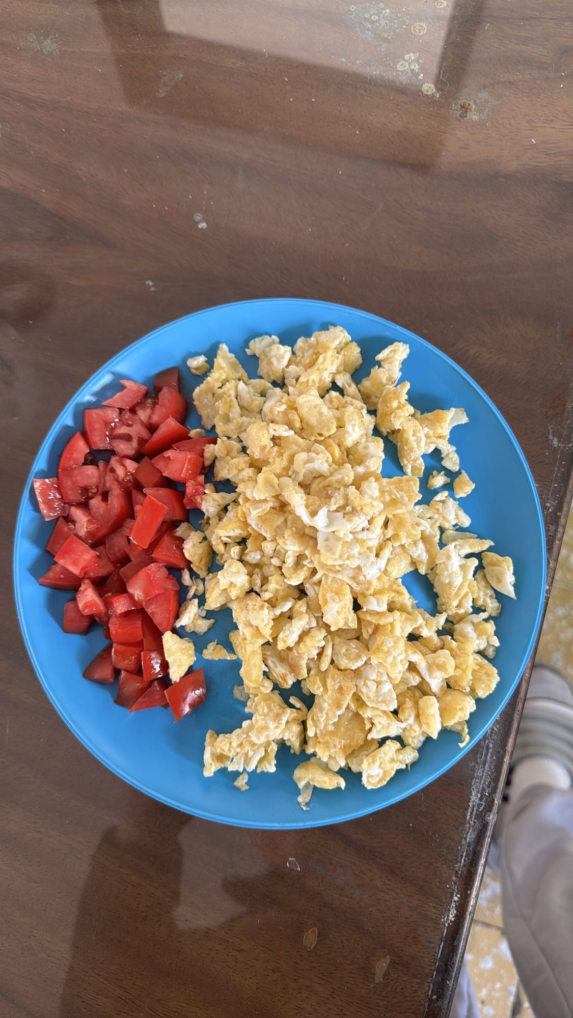 Huevos revueltos con tomate