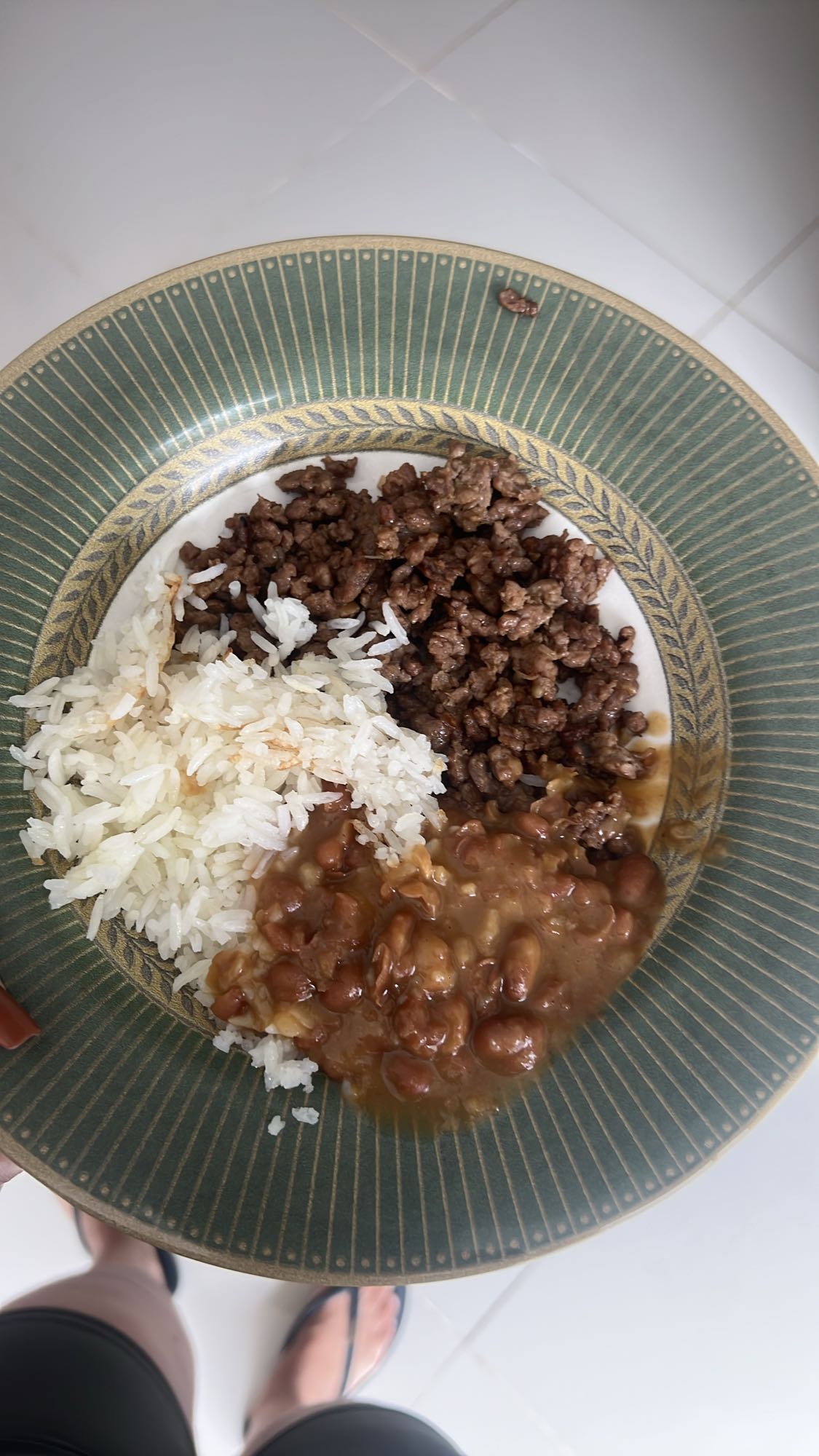 Arroz, feijão e carne moída