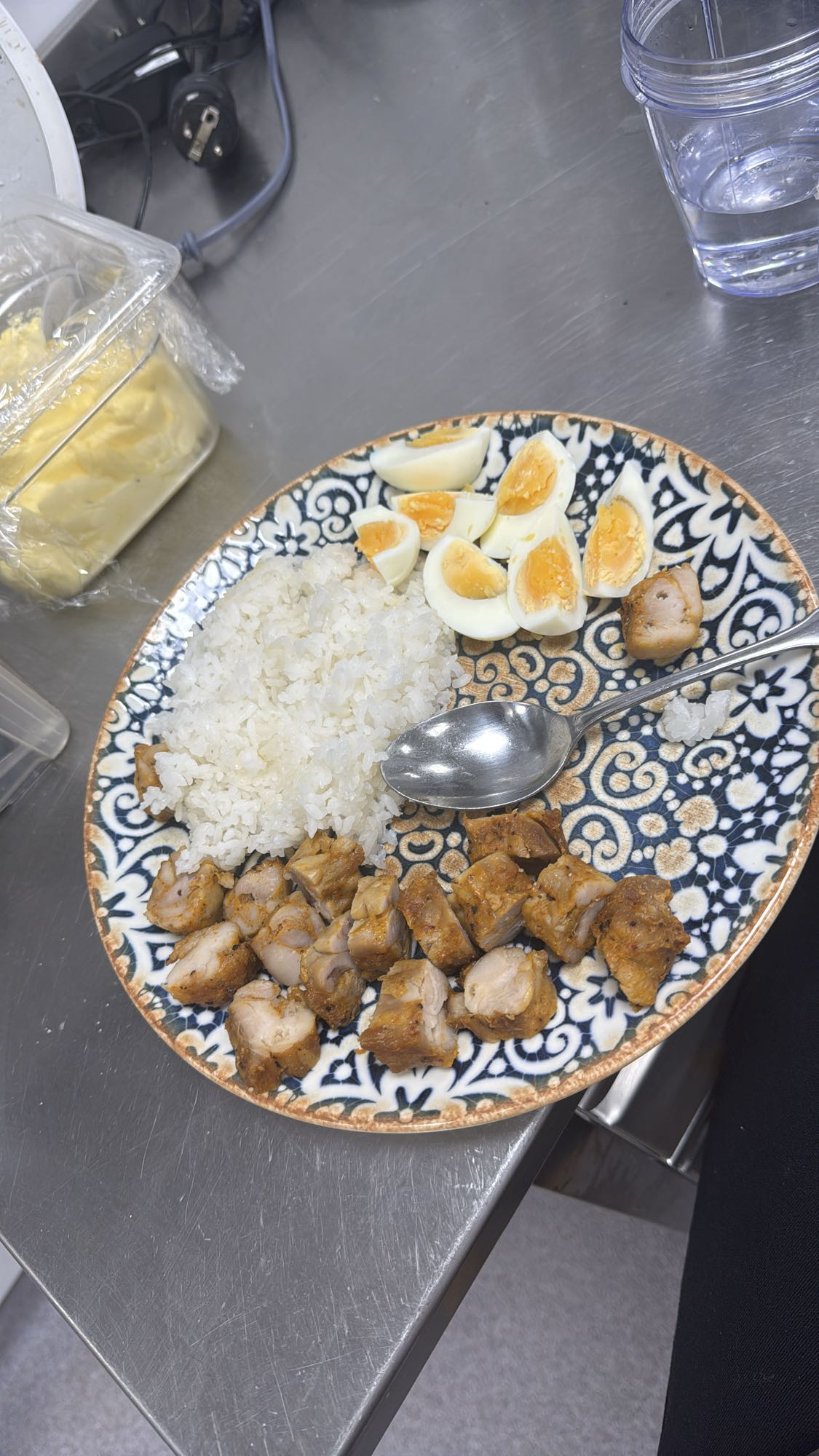 Kyckling, ris och ägg