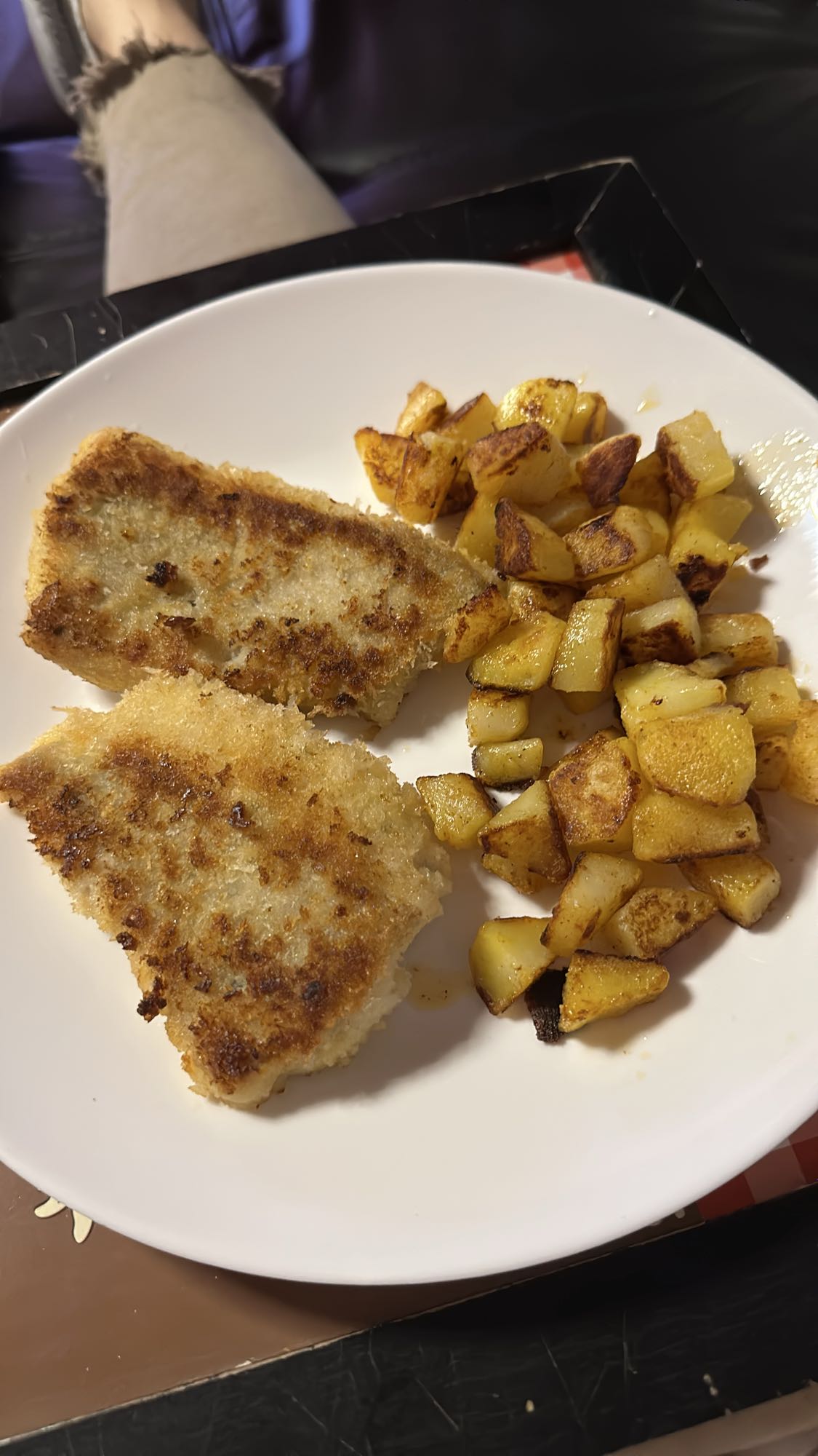 Gebakken vis met aardappelen