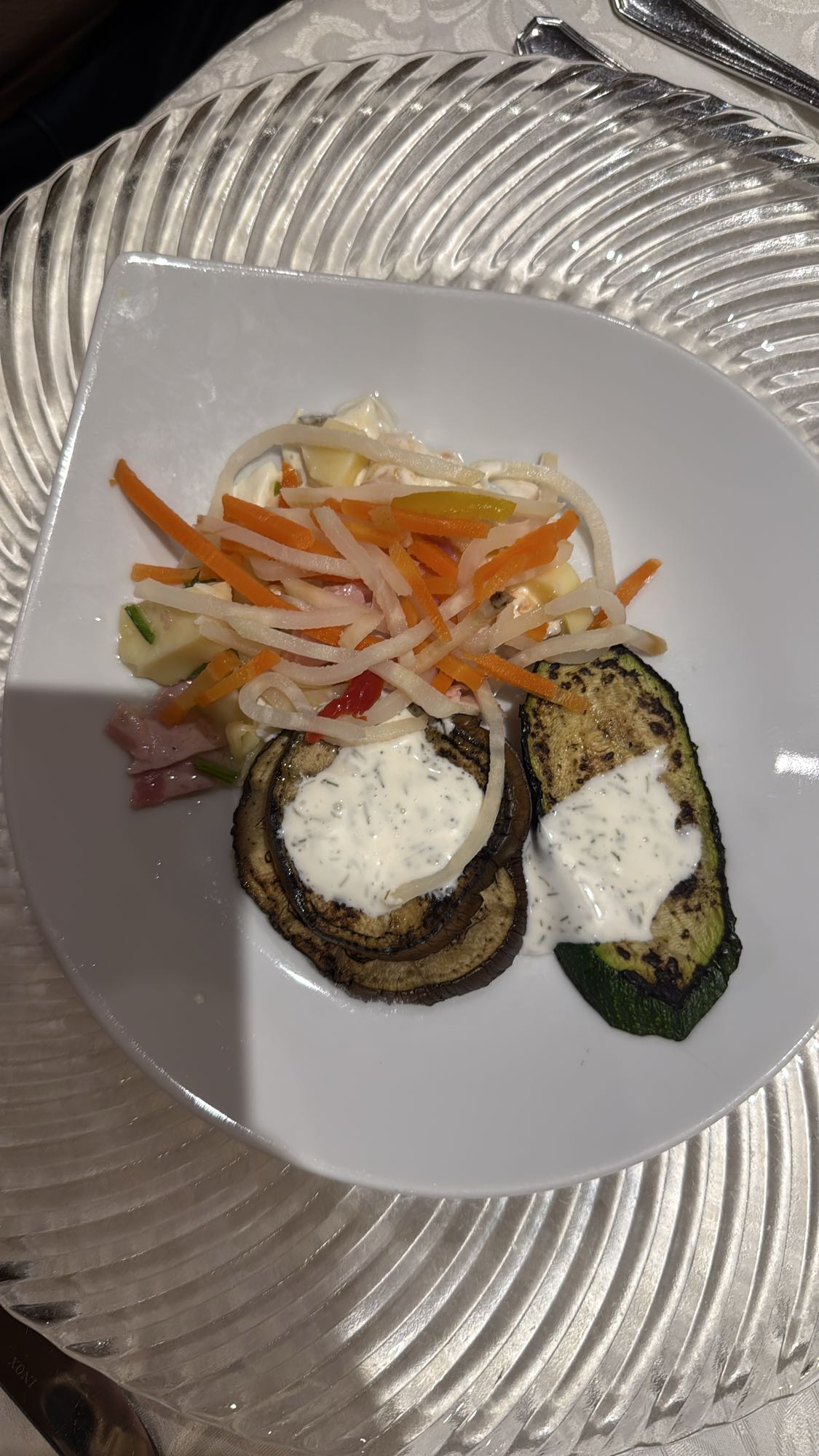 Legume la grătar cu sos