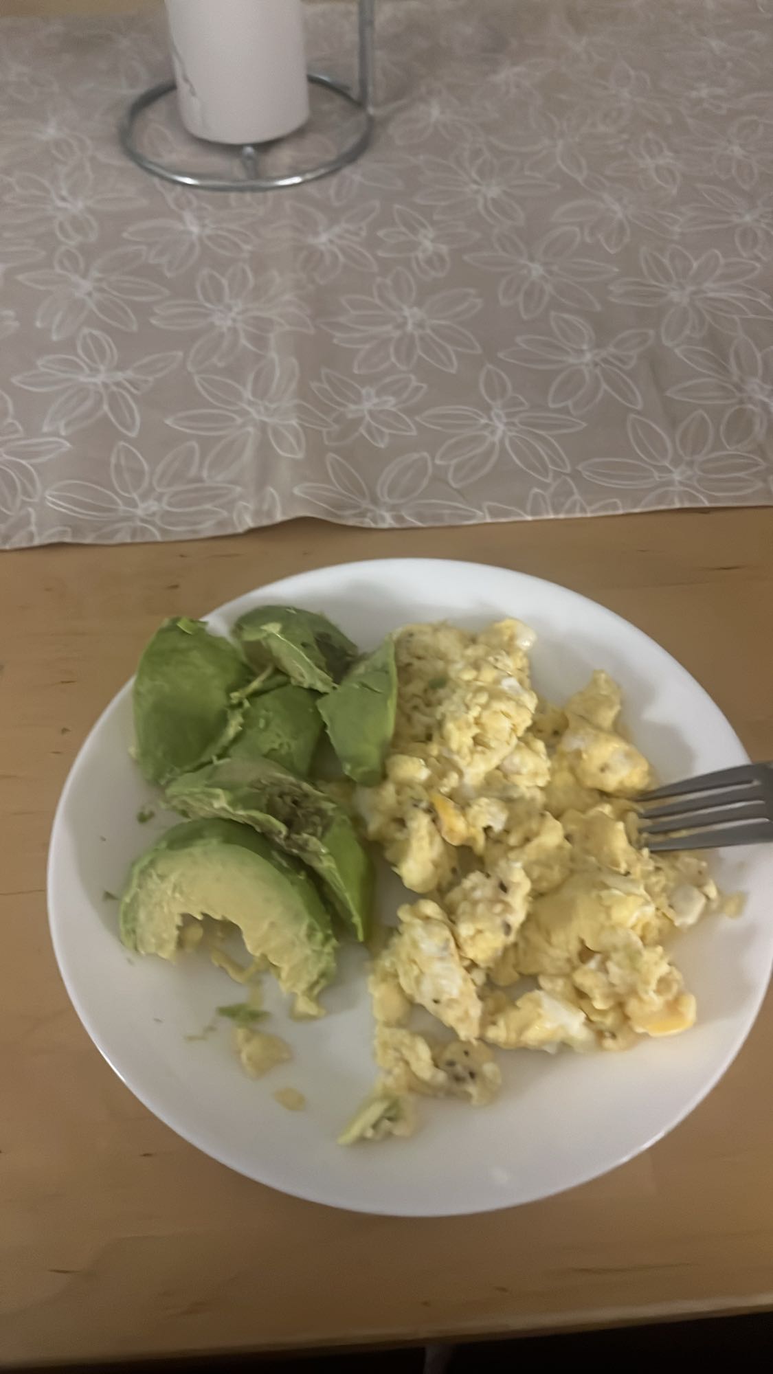 Äggröra med avokado