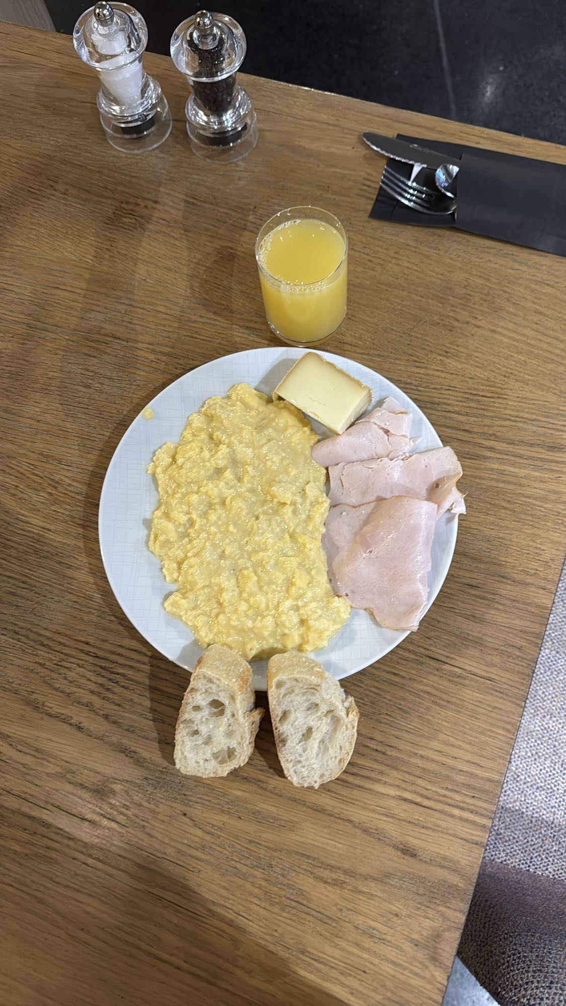 Scrambled eggs breakfast