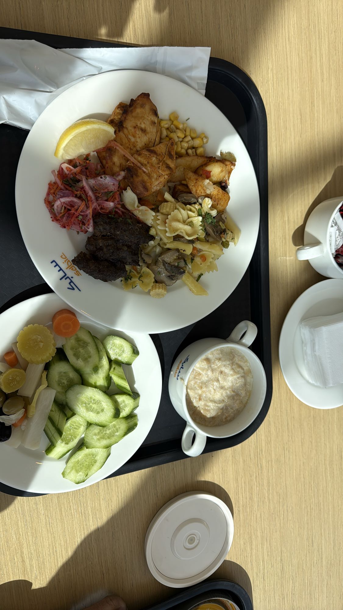 Mixed lunch plate