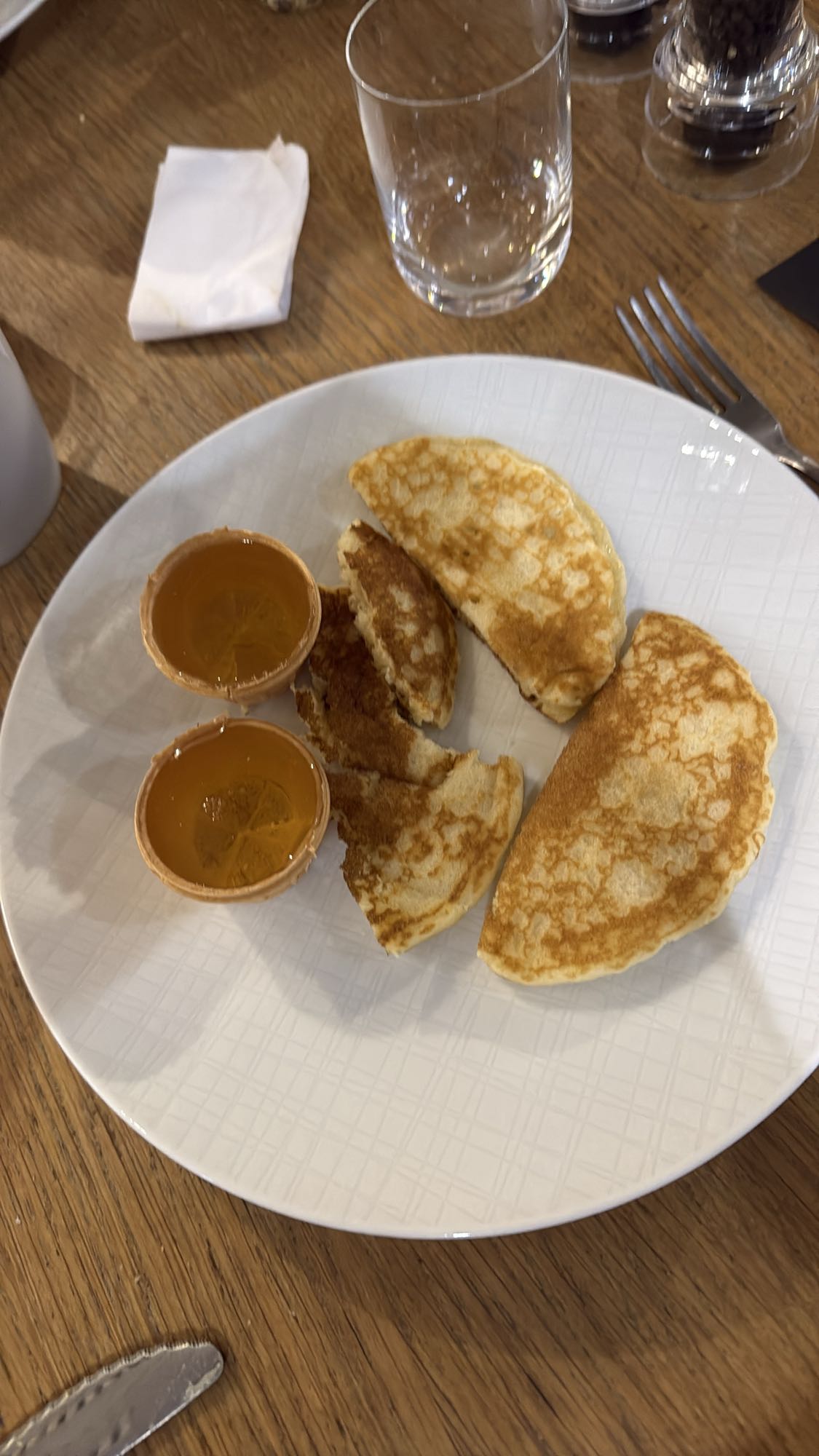 Pancakes with honey
