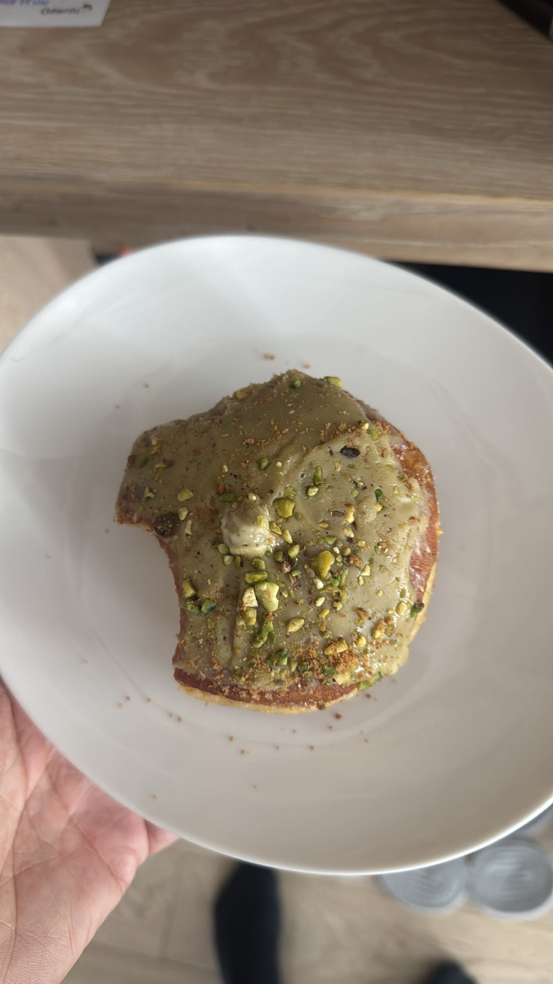 pączek z pistacjami