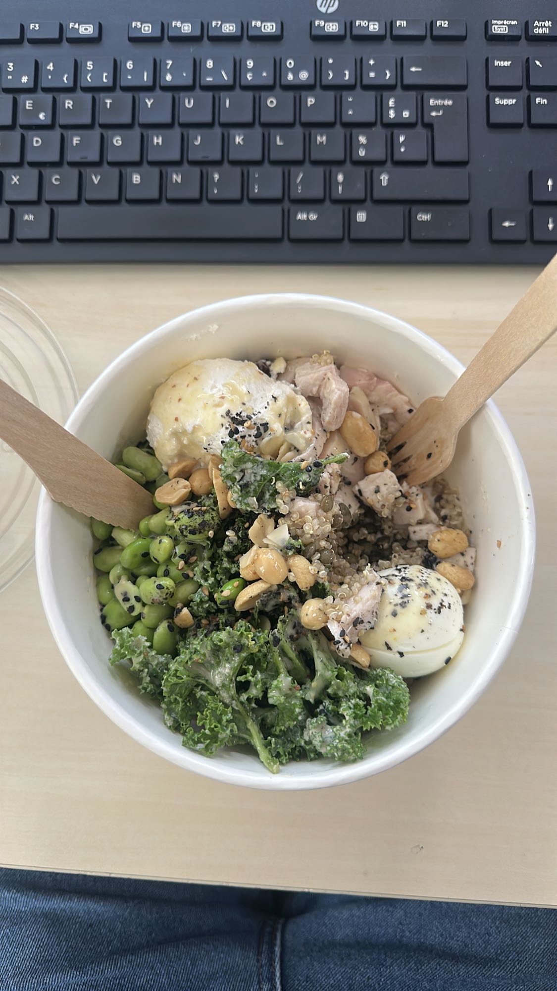 Salade protéinée œuf poulet