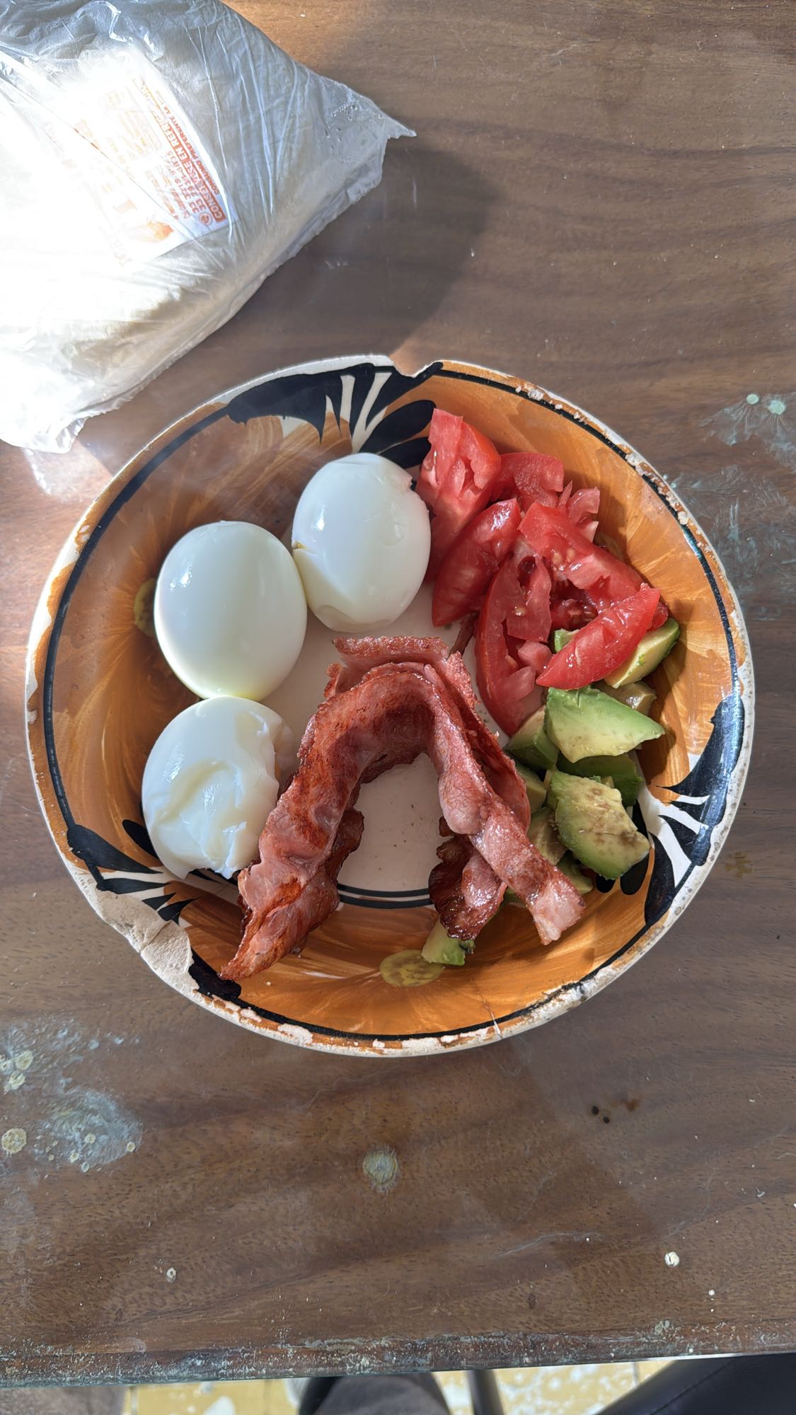 Desayuno huevos y tocino