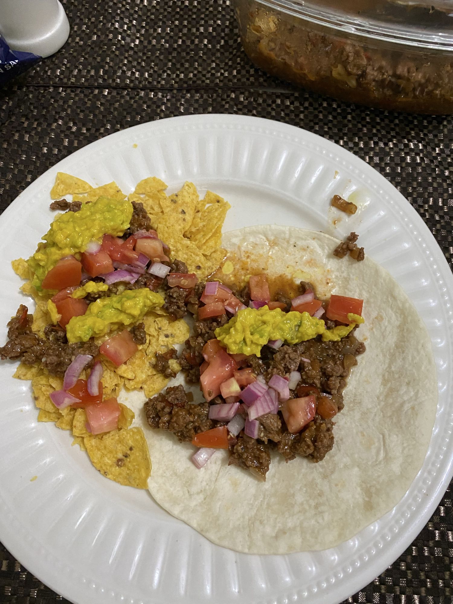 Taco y nachos mixtos
