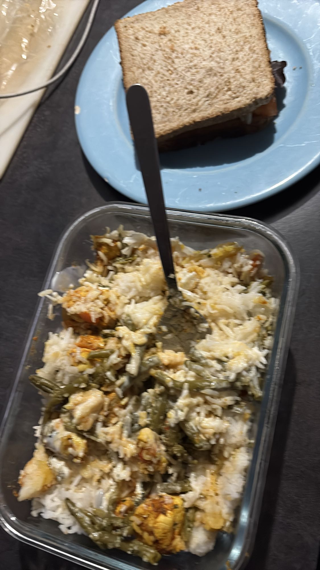 Riz légumes et sandwich