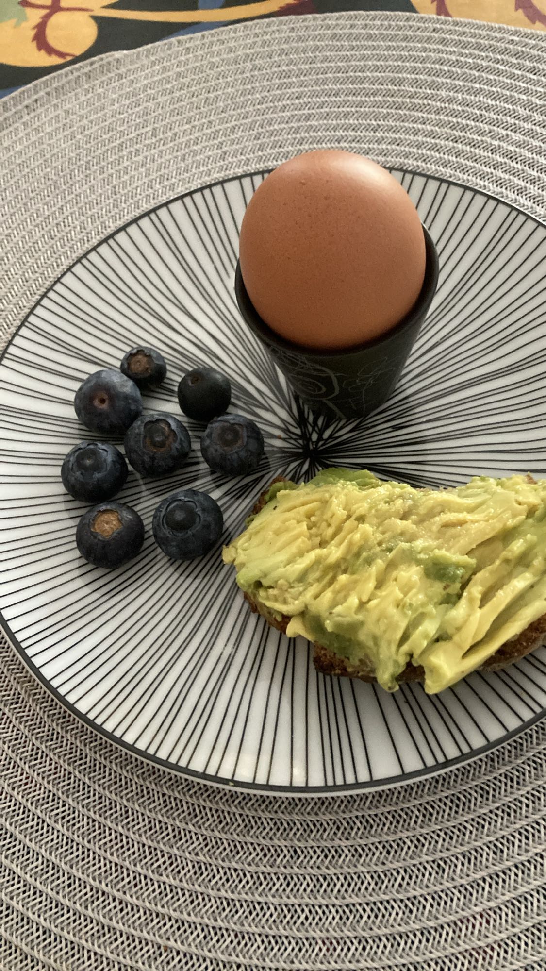 Avokadomacka med ägg