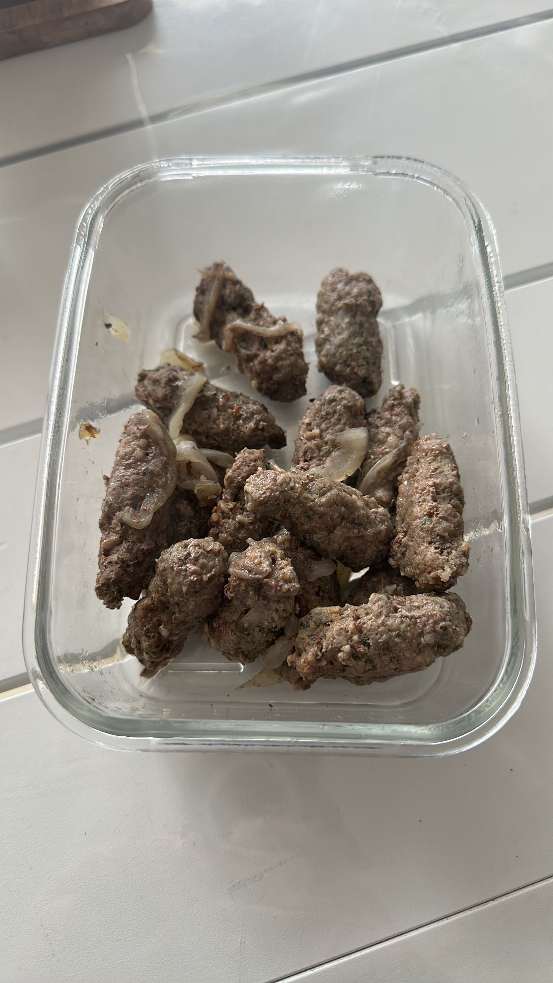 Beef kofta with onions