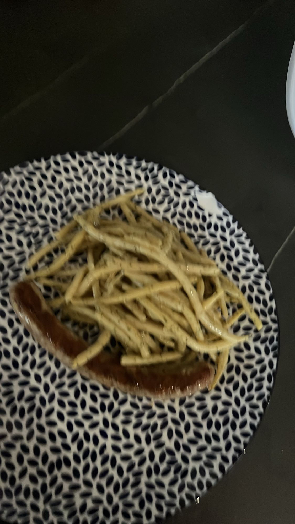 Pâtes au pesto et saucisse