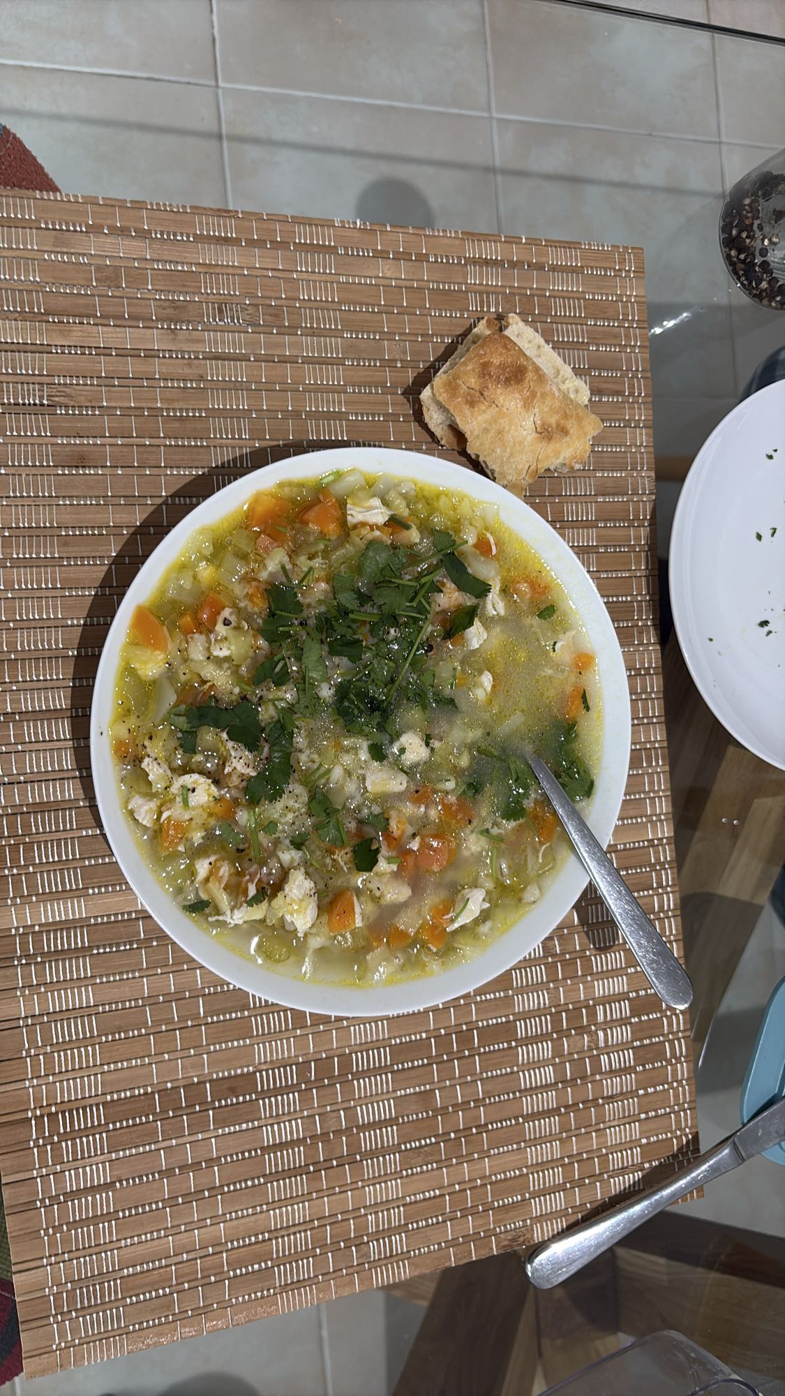 Chicken vegetable soup with bread