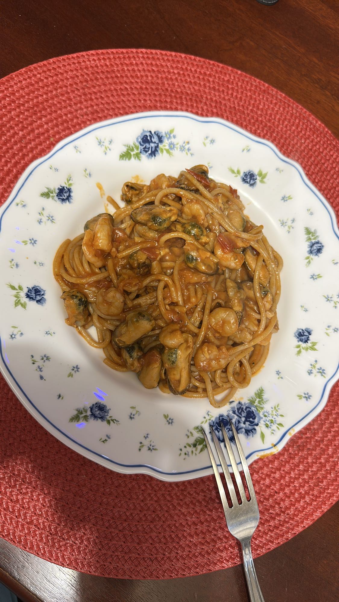 Spaghete cu fructe de mare