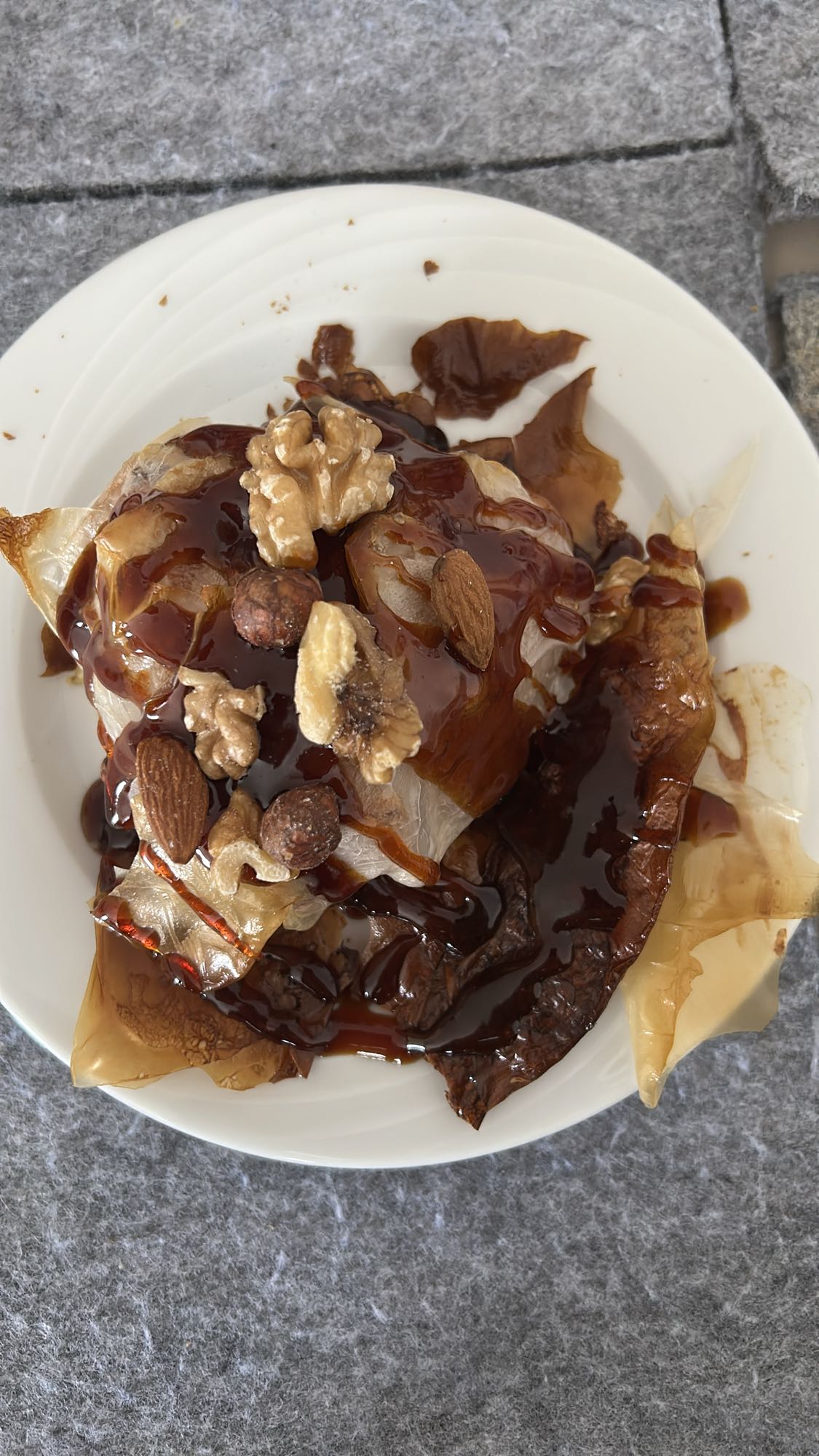 Baklava con nueces y miel