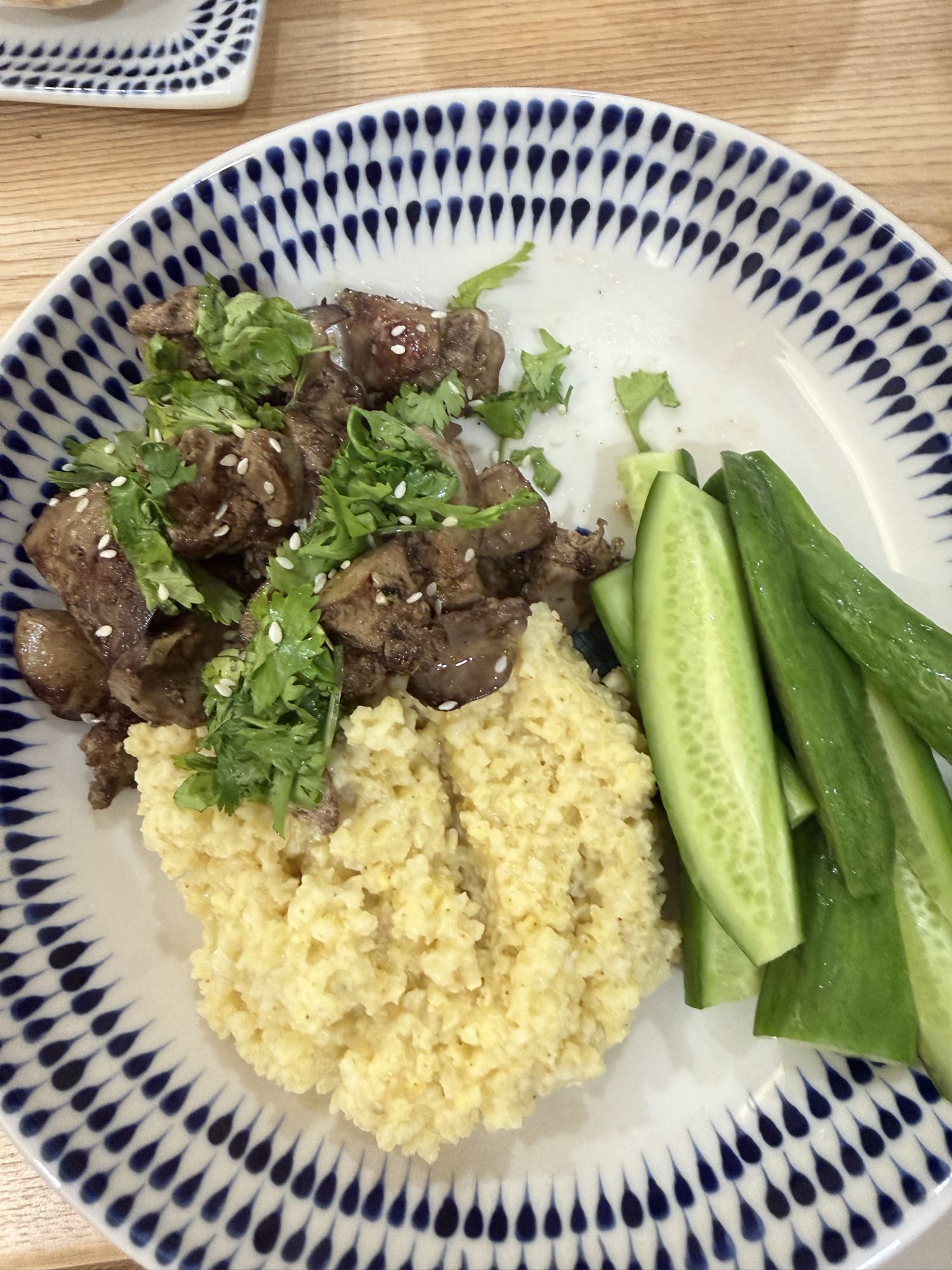 гречка с печенью и огурцом