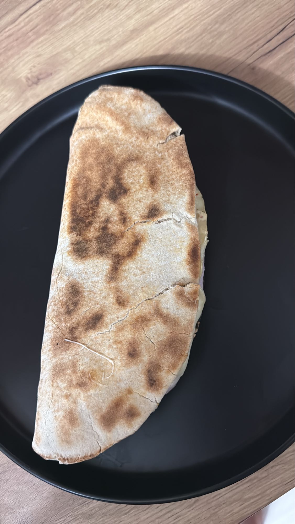 Piadina cu șuncă și cașcaval