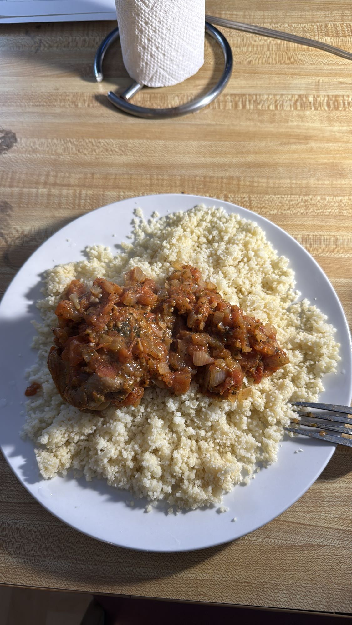 Couscous au poulet et sauce tomate